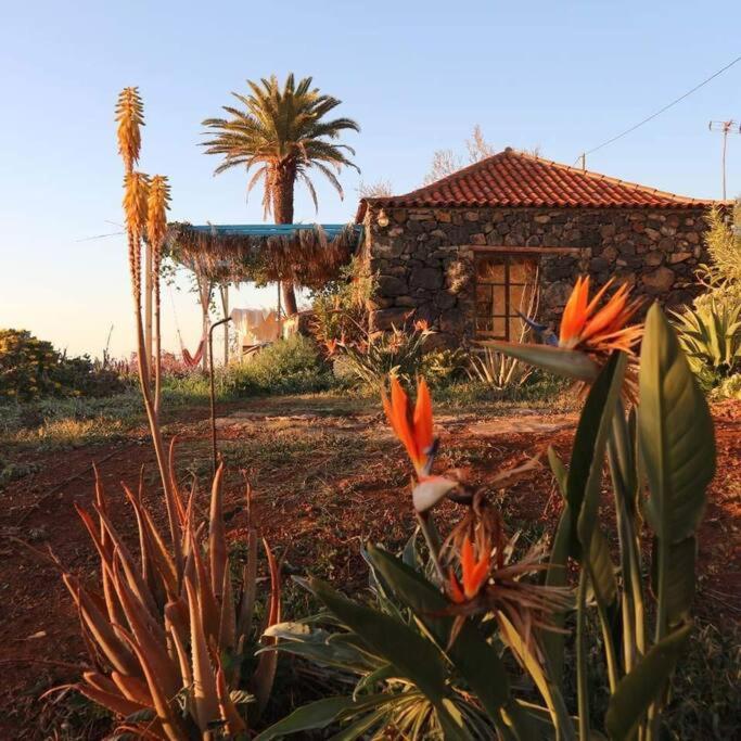 Casita En El Campo Con Vista Al Oceano Tijarafe Exterior foto
