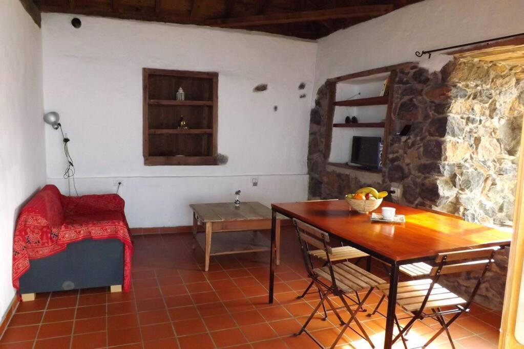 Casita En El Campo Con Vista Al Oceano Tijarafe Exterior foto