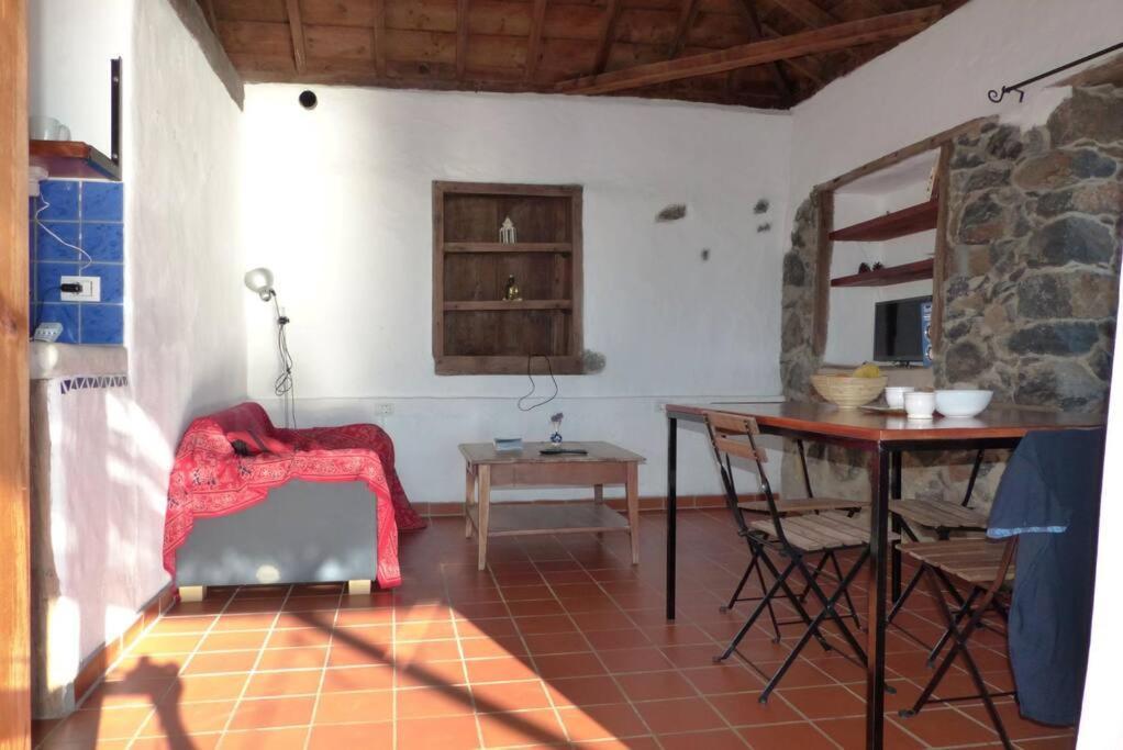 Casita En El Campo Con Vista Al Oceano Tijarafe Exterior foto